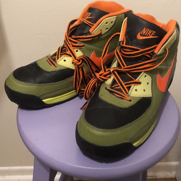 NIKE - AIR MAX 10US - Picture 2 of 5